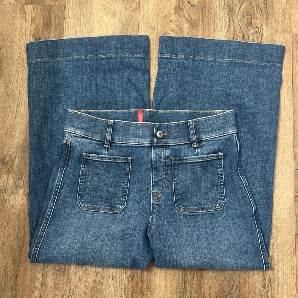 Spanx‎ Cropped Wide Leg Jeans with Patch Pockets in Shaded Blue Size Medium - Picture 10 of 12